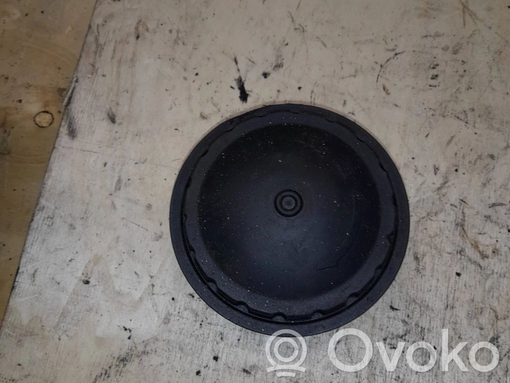Oil filter cover