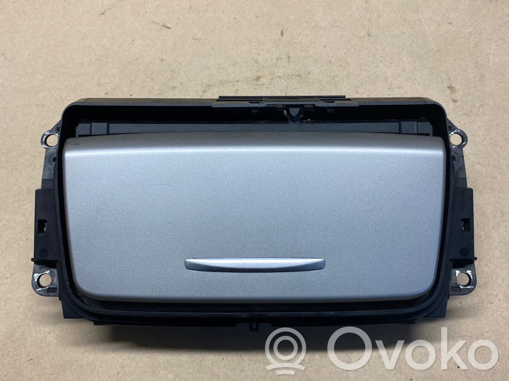 BMW 3 E90 E91 Pelnutrauks 