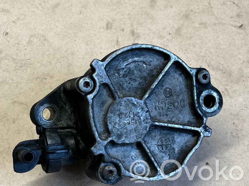 Ford Focus C-MAX Vacuum pump 