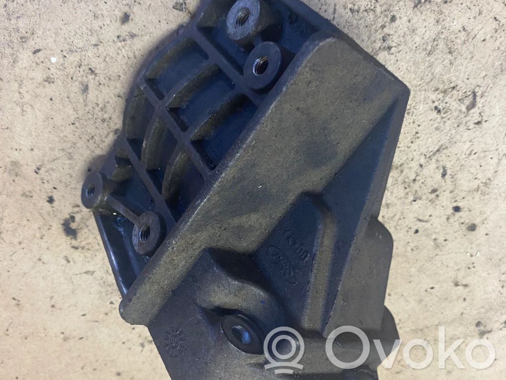 Ford Fiesta Power steering pump mounting bracket 