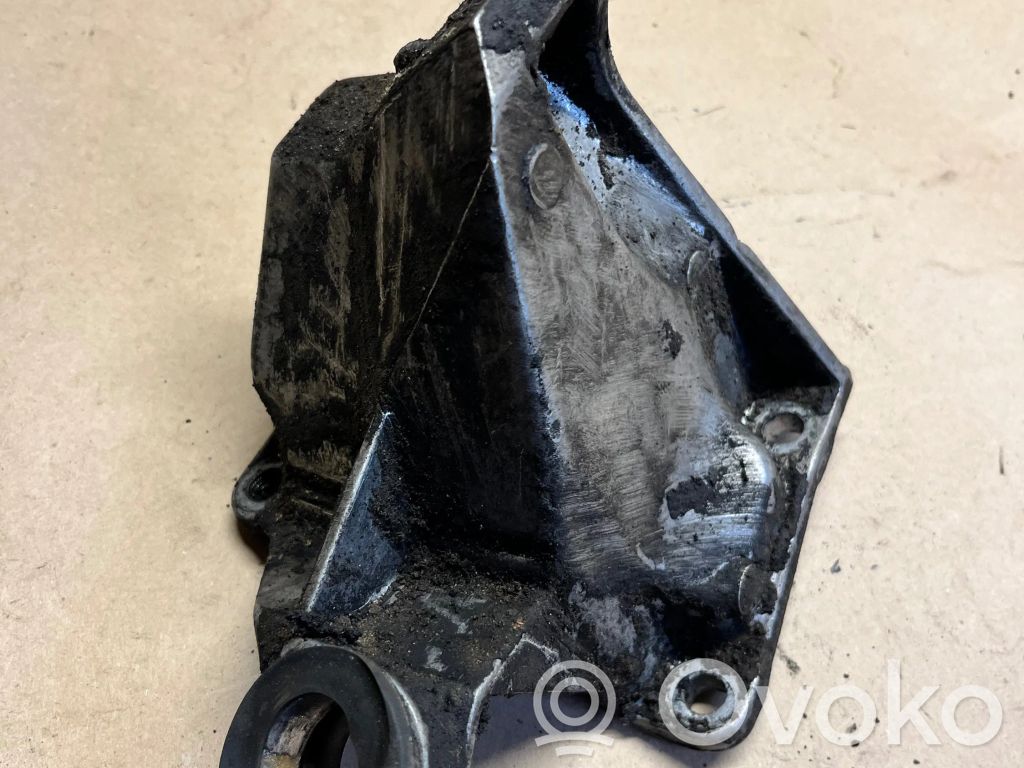 Engine mounting bracket   4A0399114F