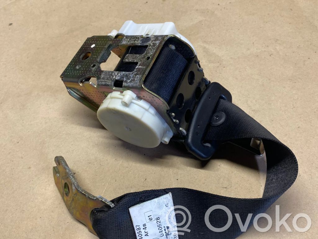 BMW 5 E60 E61 Rear seatbelt 