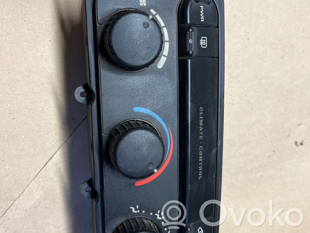 Chrysler Voyager Climate control unit 