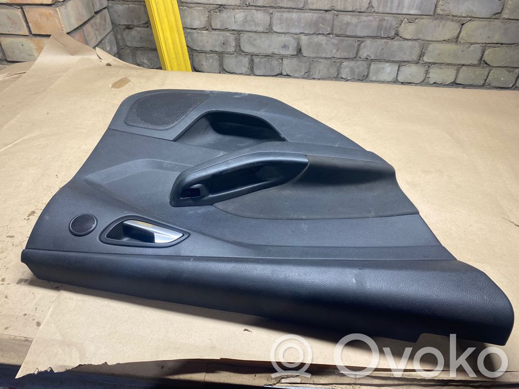 Ford Focus Apšuvums aizmugurējām durvīm 
