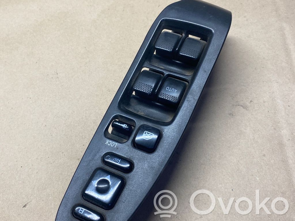 Subaru Outback Electric window control switch 