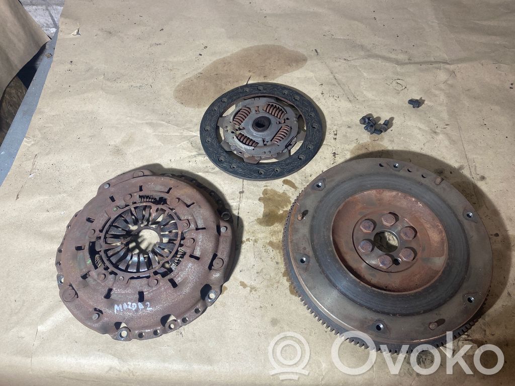 Mazda 2 Sankabos komplektas 