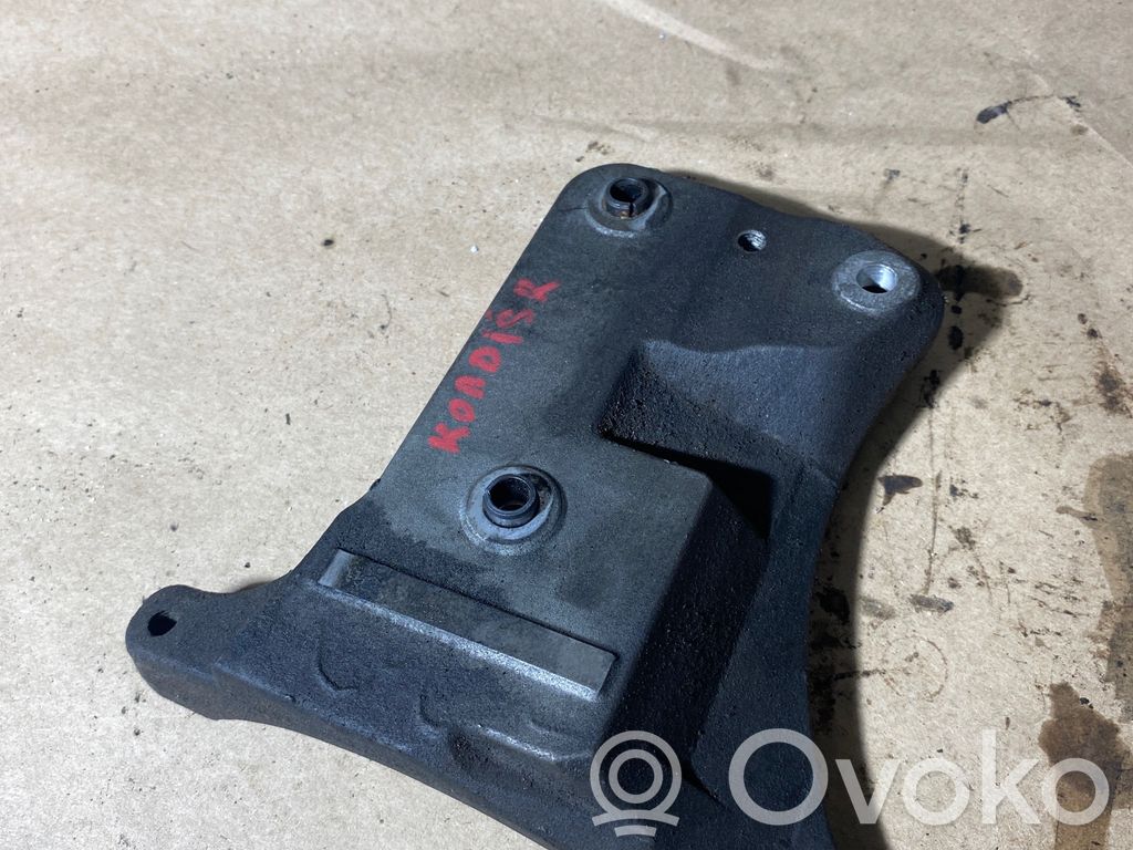 Rover 75 A/C compressor mount bracket 