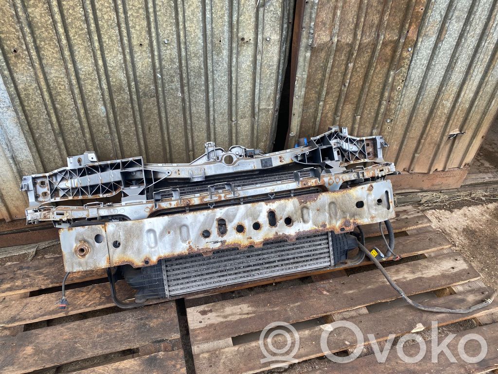 Radiatorių panelė   3M518B041,3M5H9L440