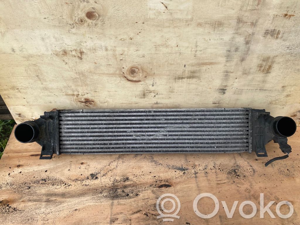 Volvo V70 Interkūlerio radiatorius 