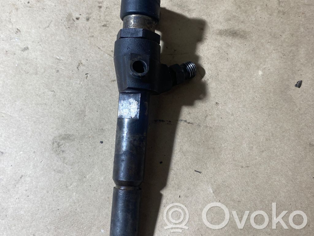 Ford Mondeo MK IV Polttoainesuutin 