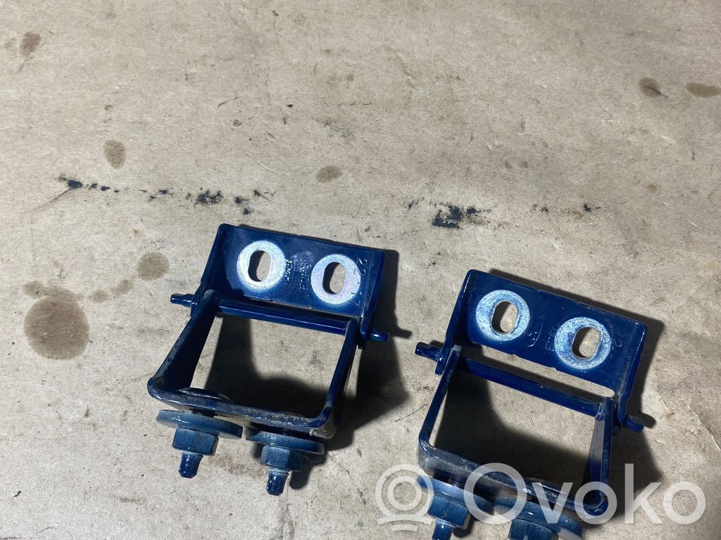 Ford Focus Tailgate/trunk/boot hinge 