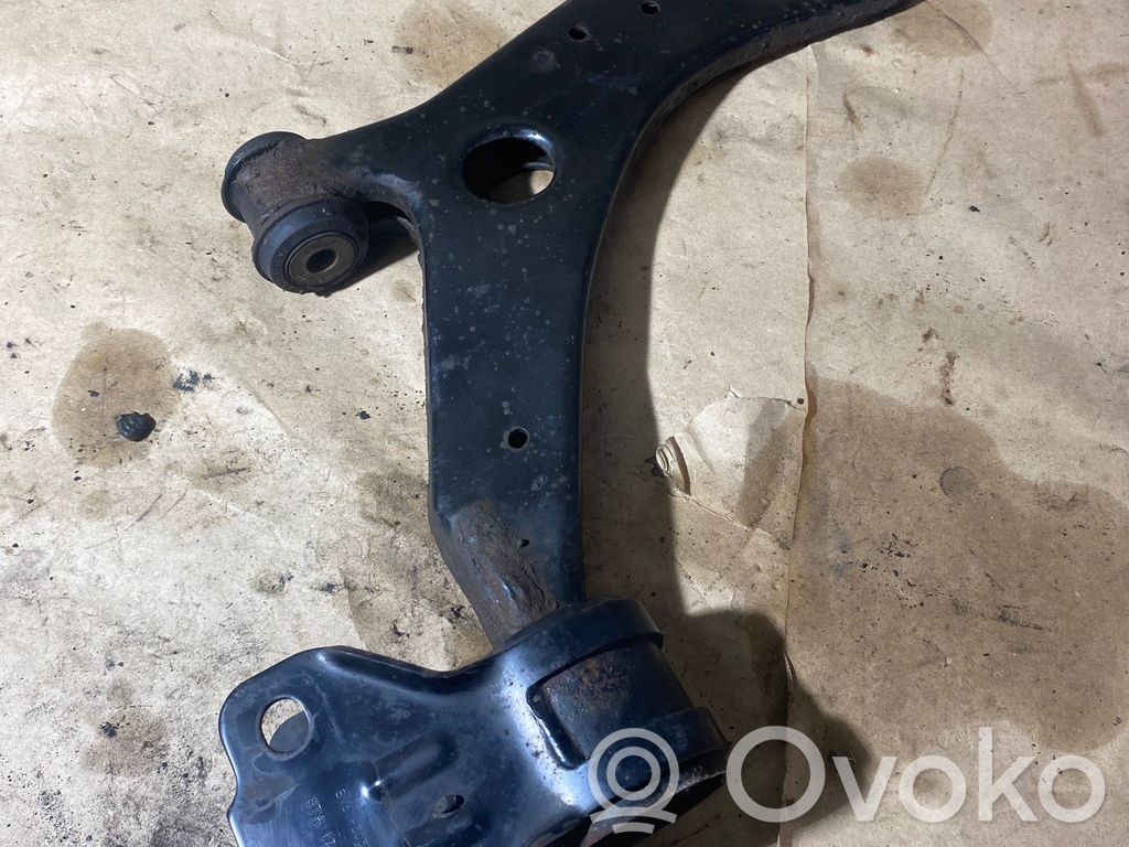 Ford Focus Front lower control arm/wishbone 