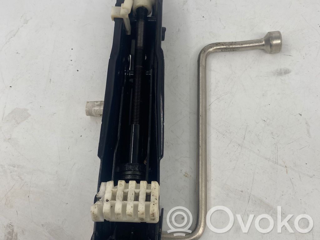 BMW 5 E39 Instrumentu komplekts 