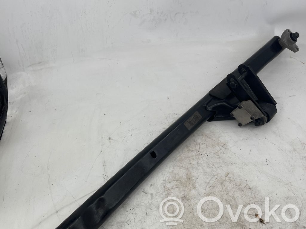 Engine mounting bracket   30671357,8666204
