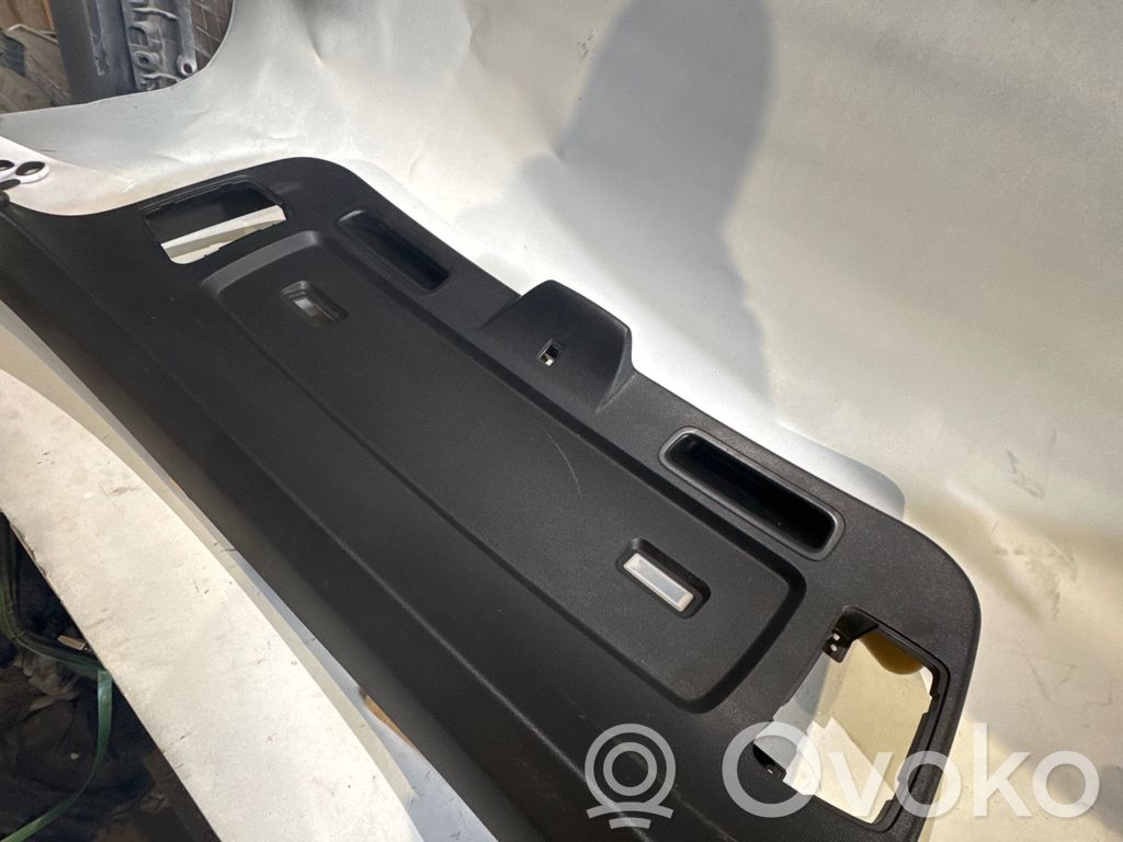 BMW X6 E71 Tailgate trim 