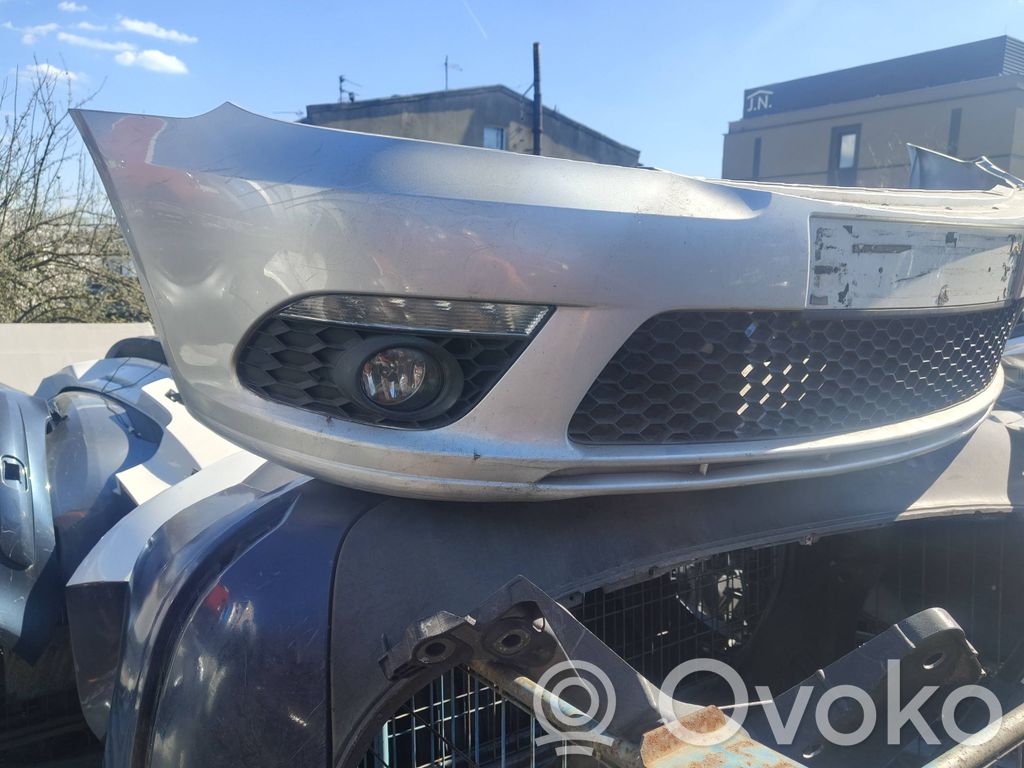 Skoda Octavia Mk2 (1Z) Paraurti anteriore 