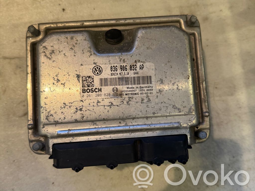 Skoda Octavia Mk2 (1Z) Engine control unit/module 