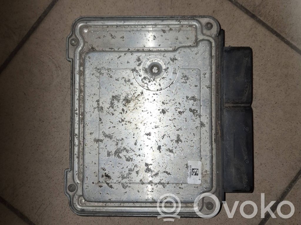 Volkswagen Tiguan Engine control unit/module 