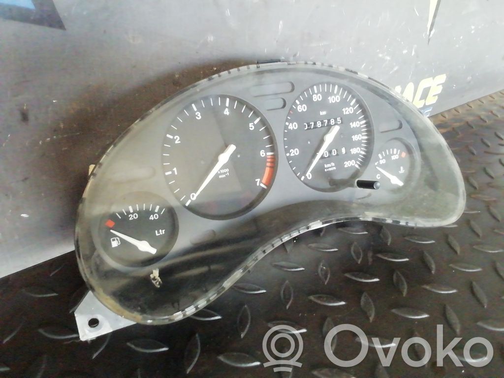 Opel Corsa C Speedometer (instrument cluster) 
