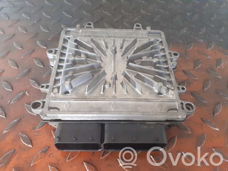 Engine control unit/module   31272463AA,0281012103