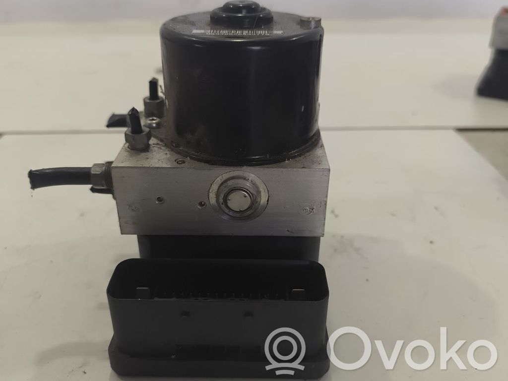 Bomba de ABS   8M512C405AA