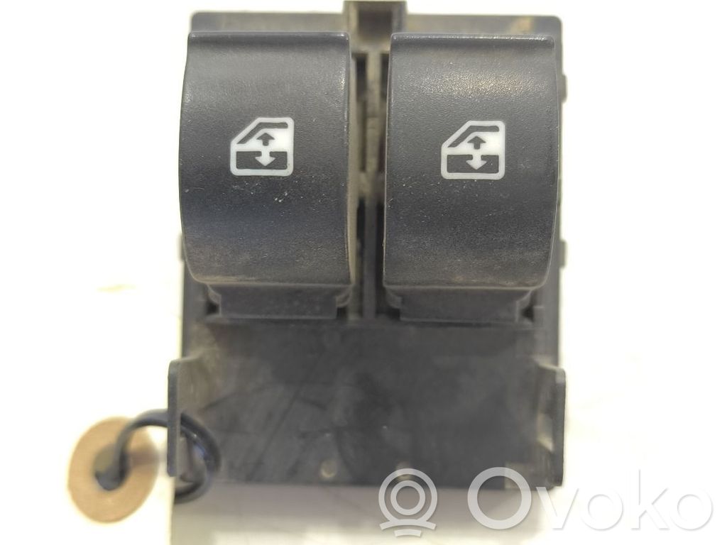 Opel Combo D Interruptor del elevalunas eléctrico 