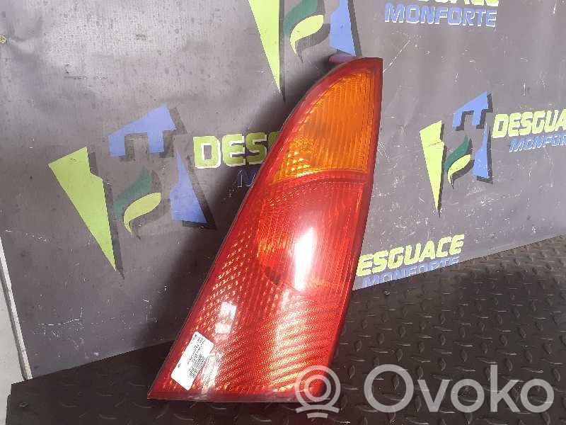 Rear/tail lights   1M5113404A