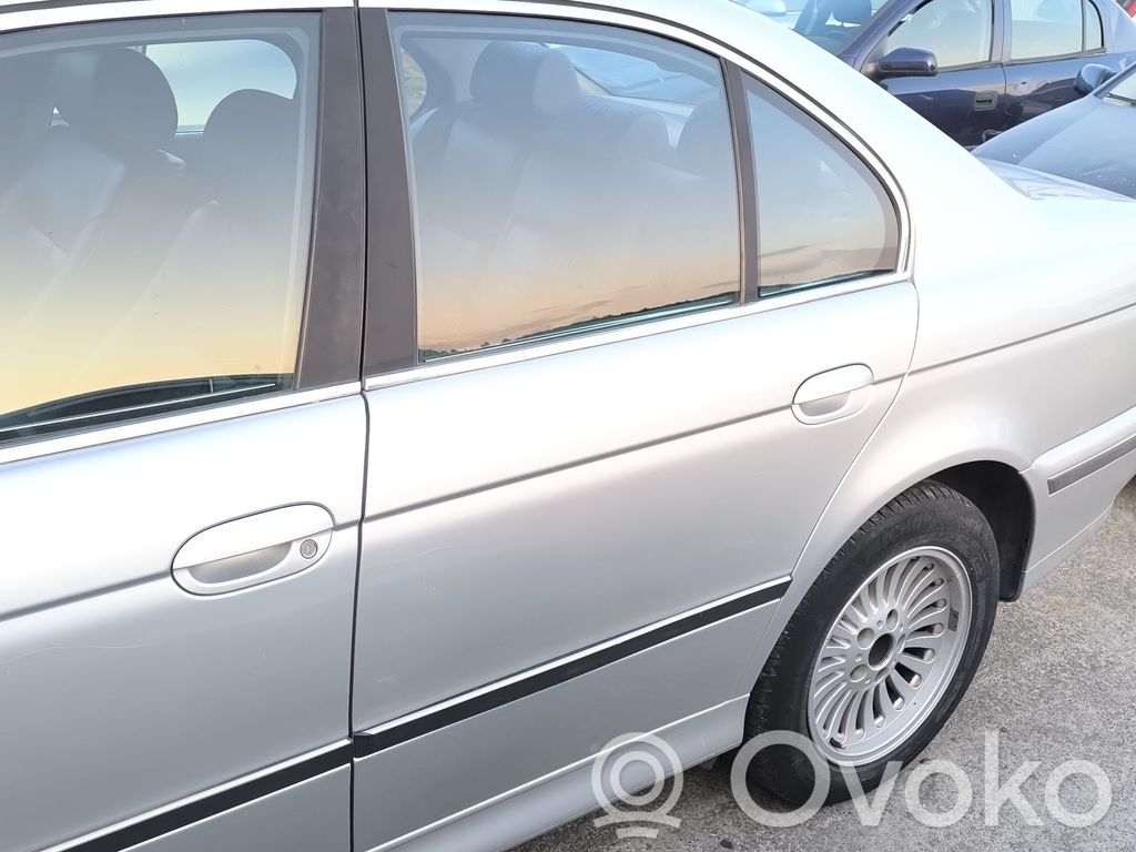 BMW 5 E39 Galinės durys 