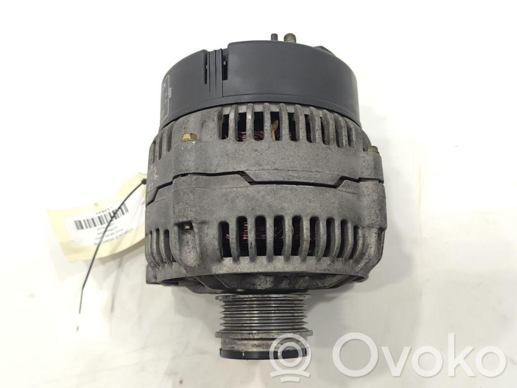 Audi A4 S4 B5 8D Generatore/alternatore 