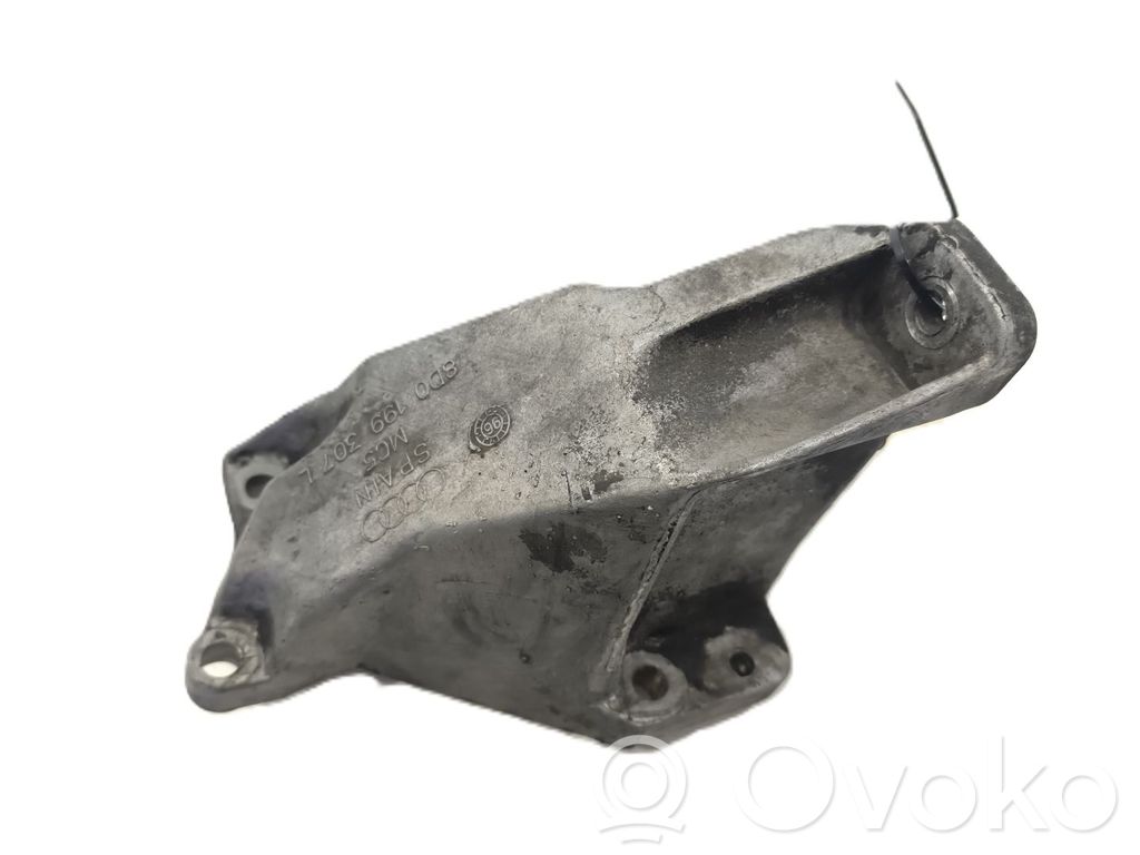 Engine mount bracket   8D0199307L