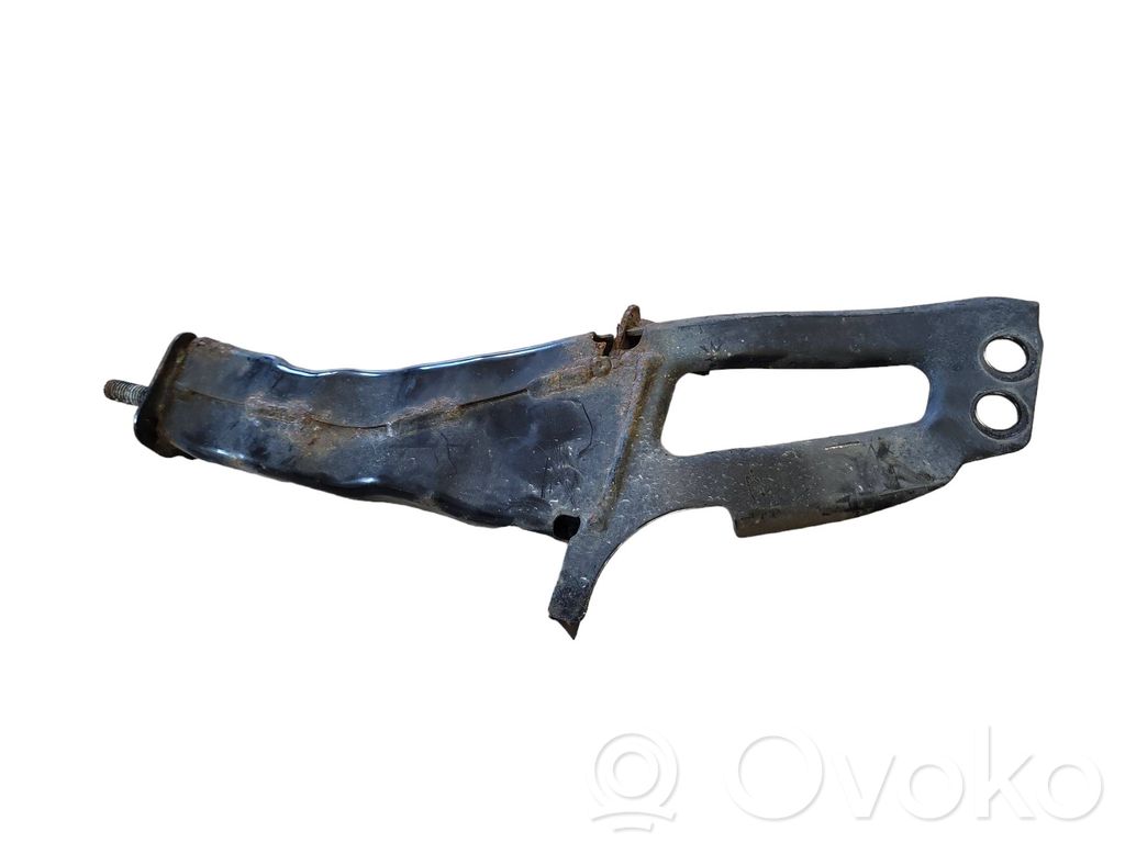 Radiator support slam panel bracket