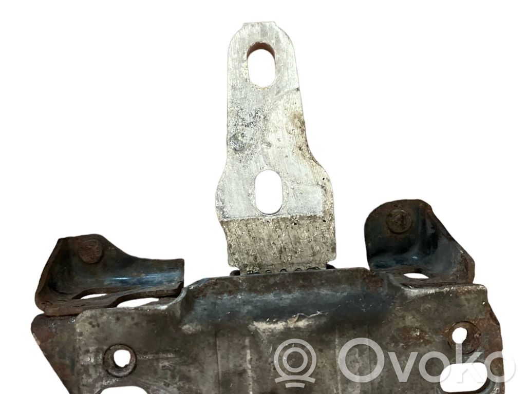 Ford Fiesta Engine mount bracket 