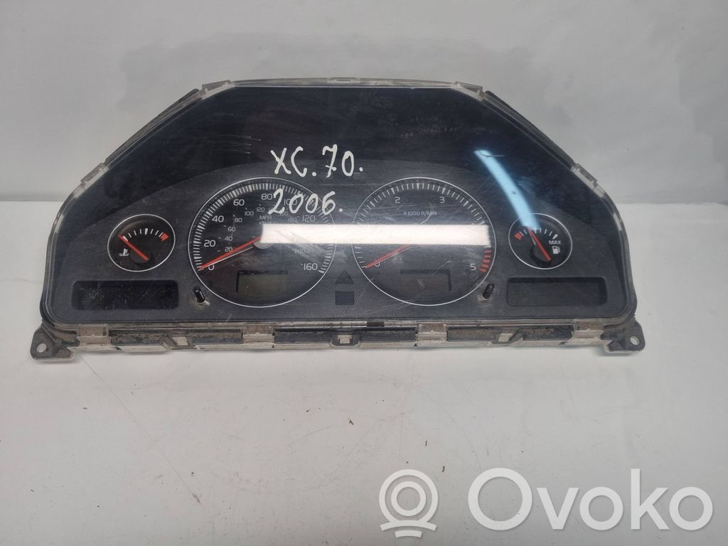 Volvo XC70 Licznik / Prędkościomierz 