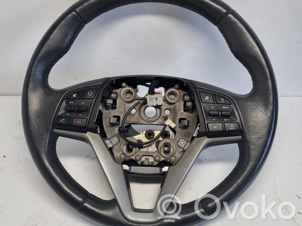 Hyundai Tucson TL Ohjauspyörä 