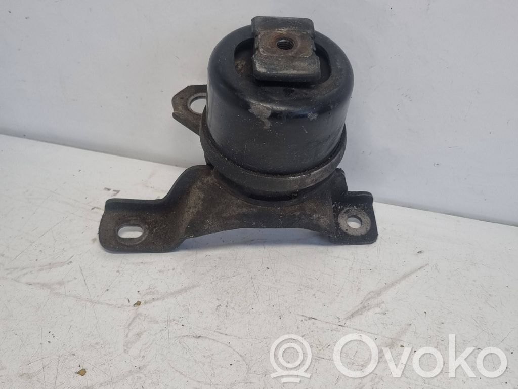 Volvo V70 Engine mount bracket 