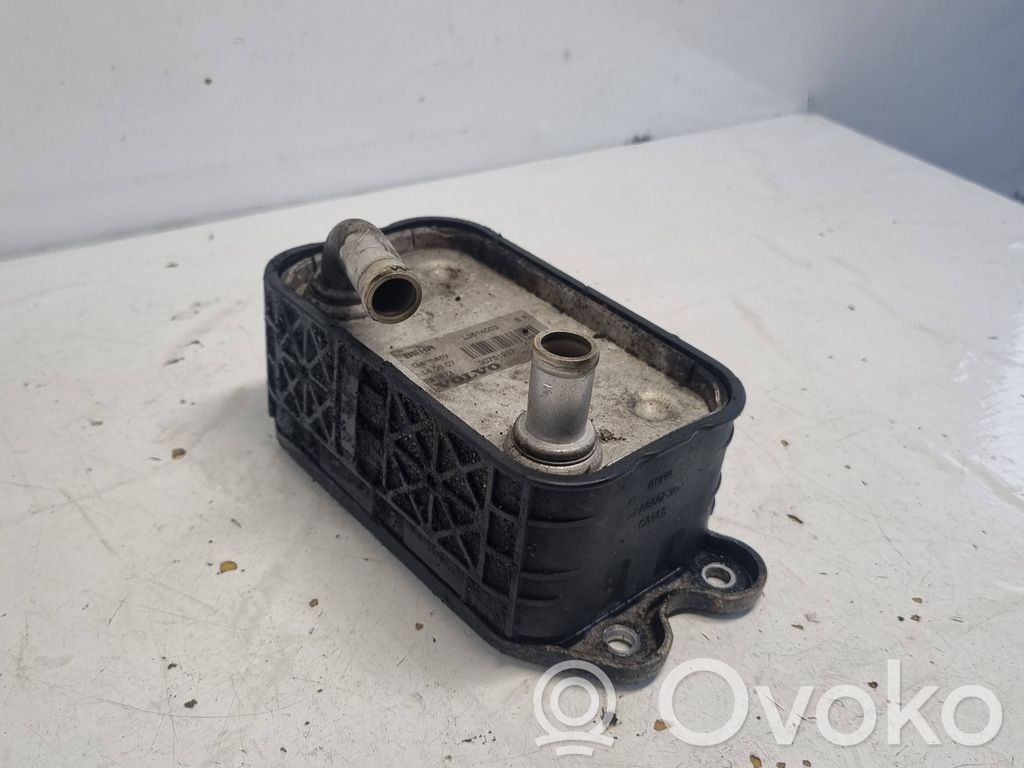 Volvo V70 Chłodnica oleju skrzynia biegów 