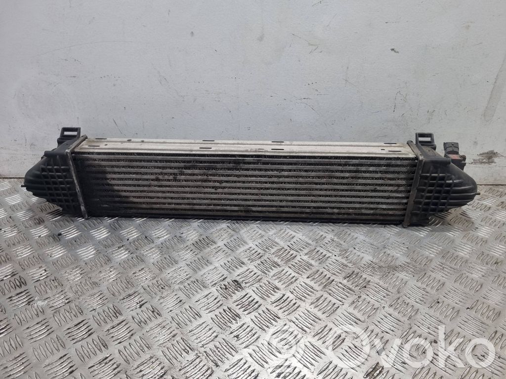 Volvo V70 Interkūlerio radiatorius 