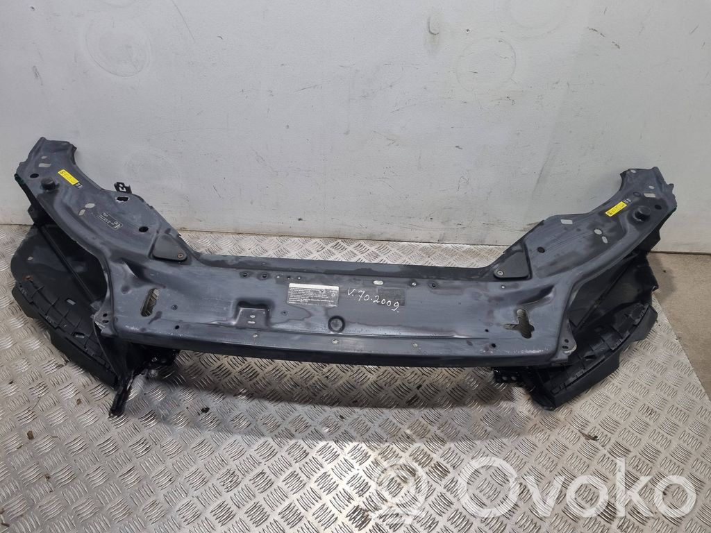 Volvo V70 Radiatorių panelė 