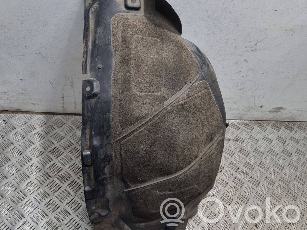 Opel Astra J Nadkole przednie 