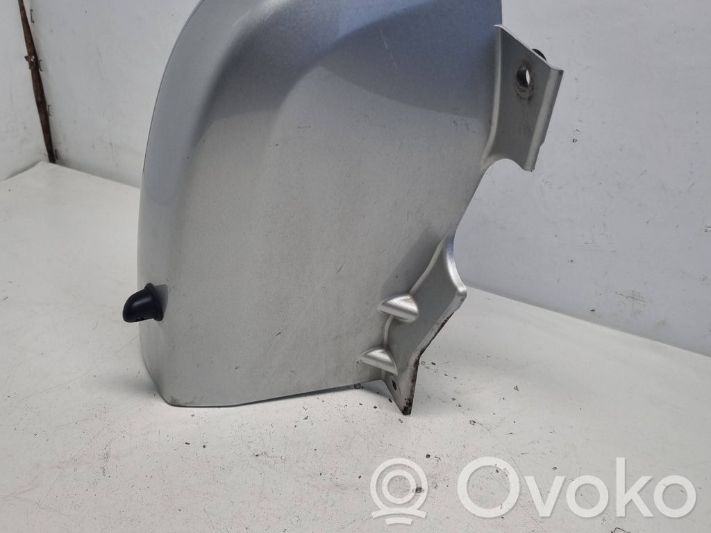 Opel Vivaro Rivestimento del pannello parte angolare del paraurti posteriore 