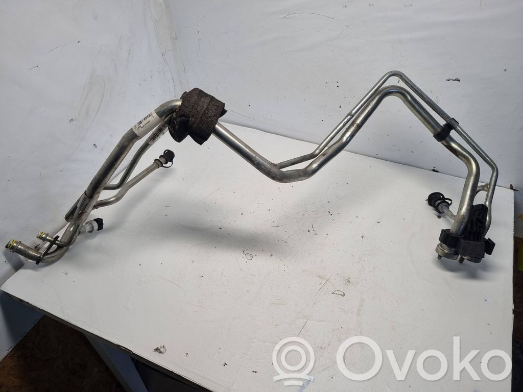 Volvo XC60 Ilmastointilaitteen putki (A/C) 