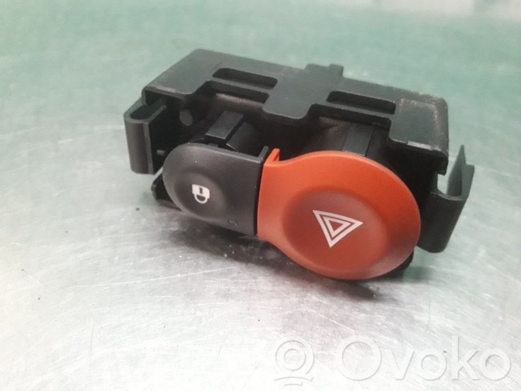 Botón interruptor de luz de peligro   8200214896A,8200214896A,8200214896A
