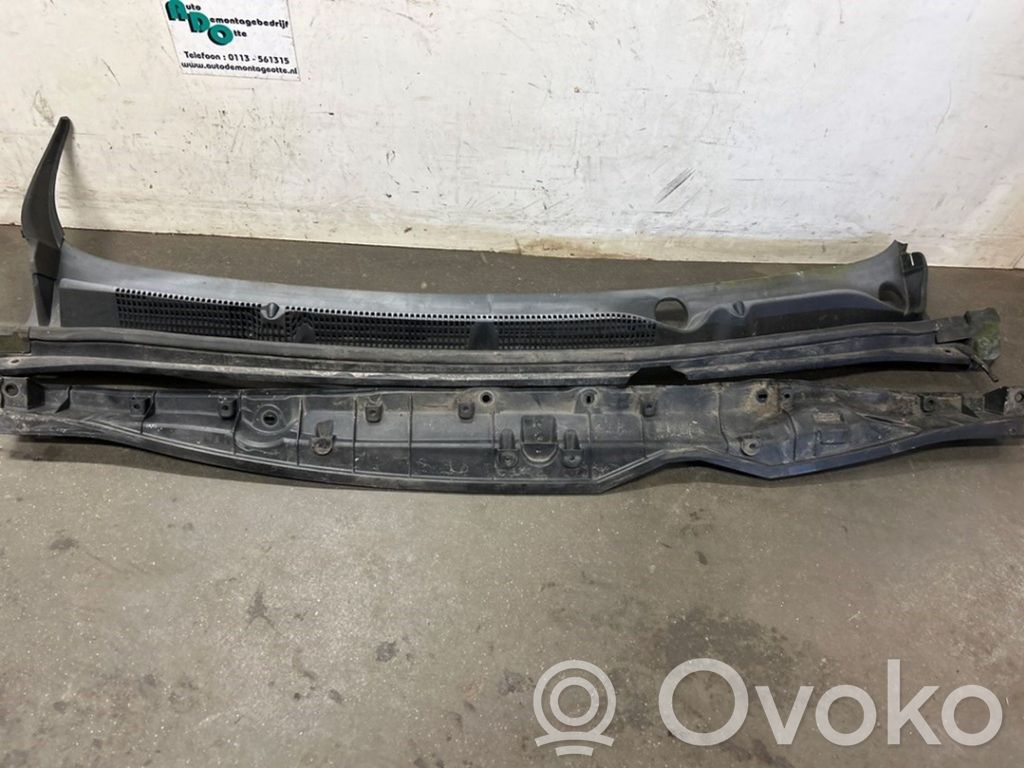 Opel Karl Podszybie przednie 