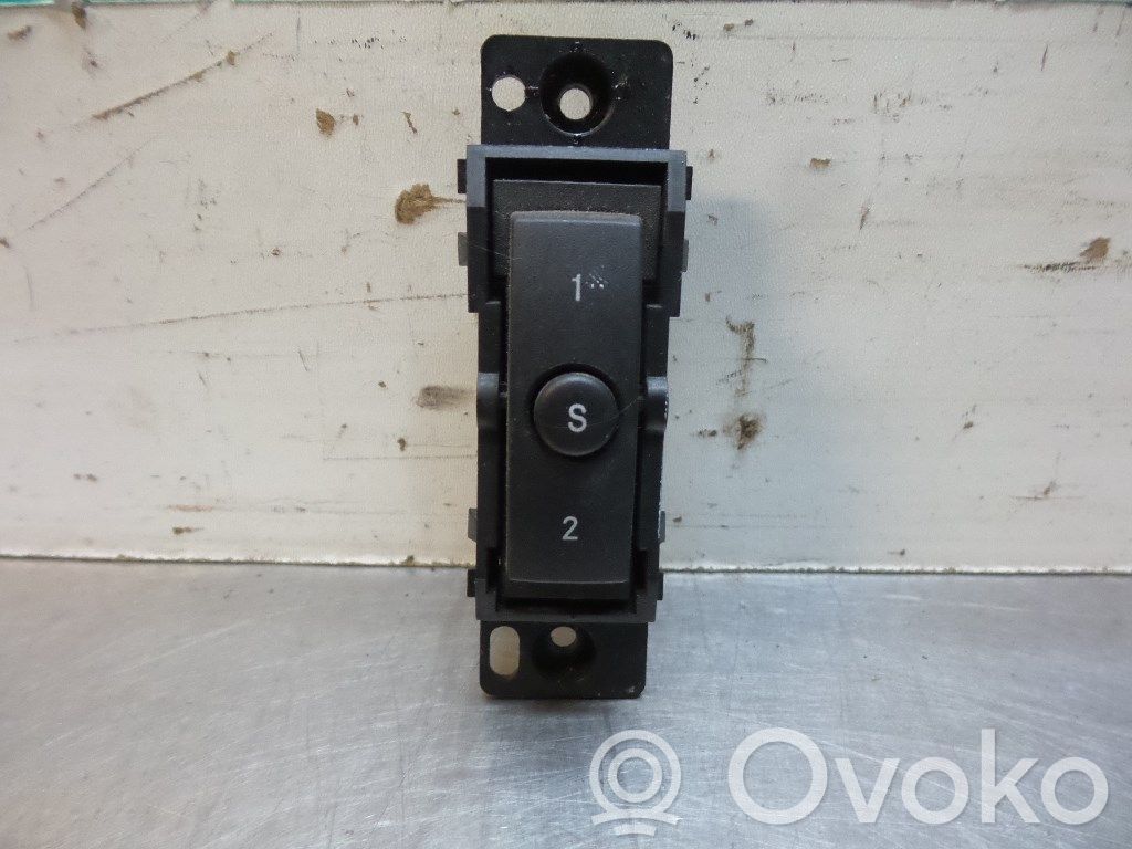 Interruptor de control del asiento   04602446AB,04602446AB,44007105,04602446AB,44007105