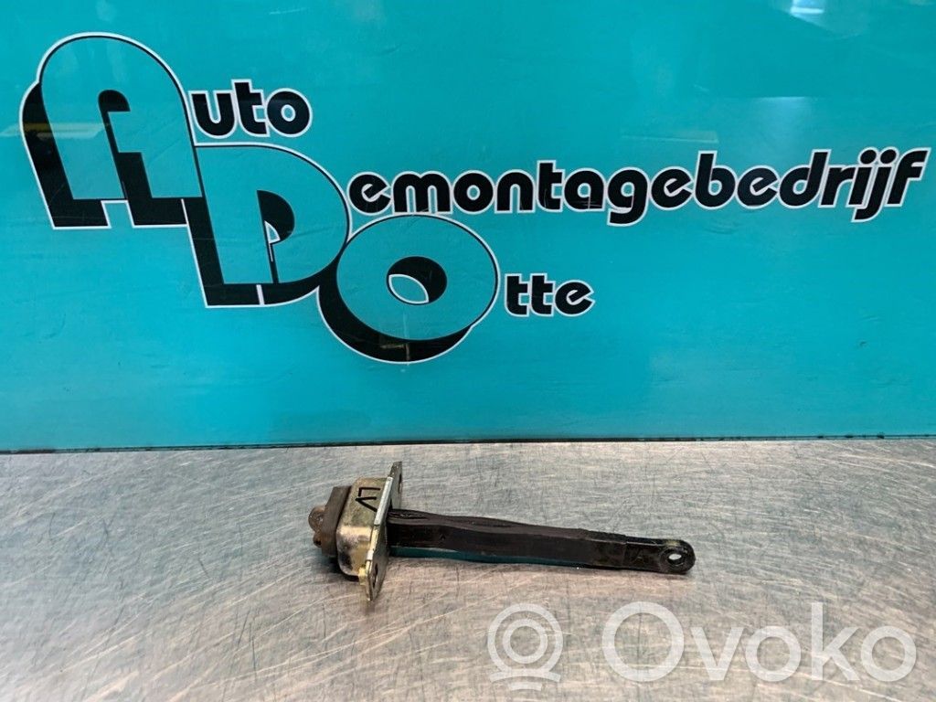 Daihatsu Sirion Traba/gancho de cierre de puerta delantera 
