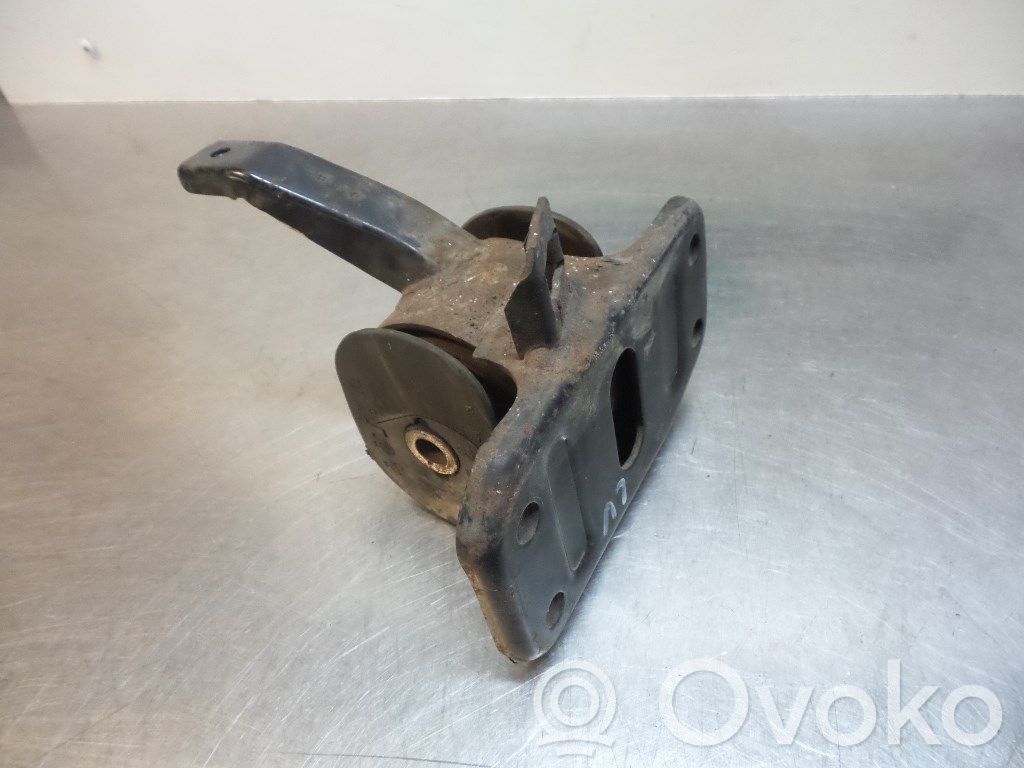 Hyundai Coupe Engine mount bracket 