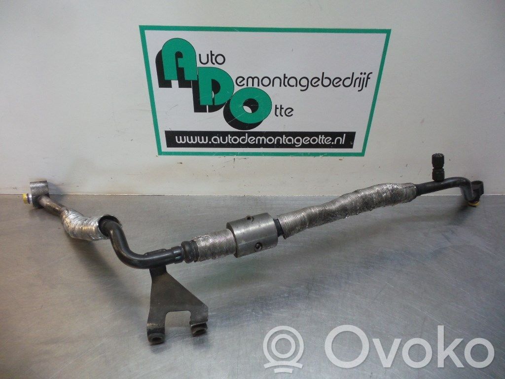 BMW 7 E65 E66 Ilmastointilaitteen putki (A/C) 