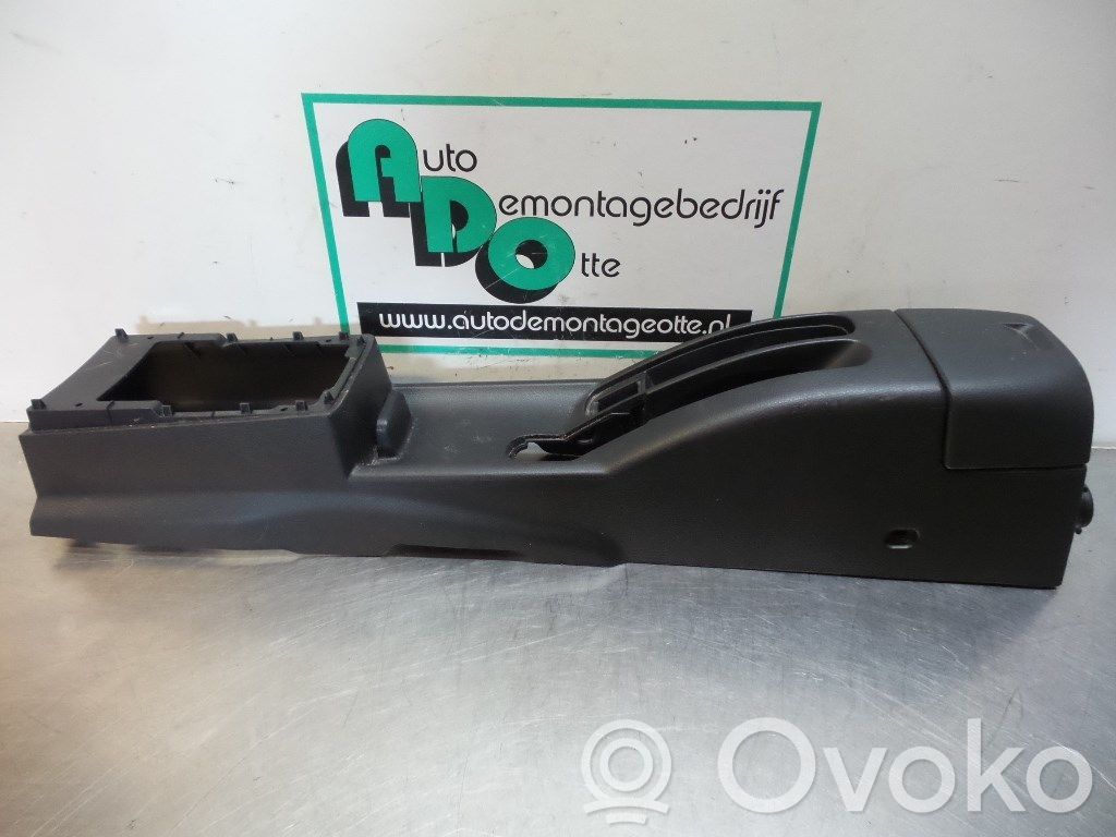 Nissan Note (E11) Consola central 