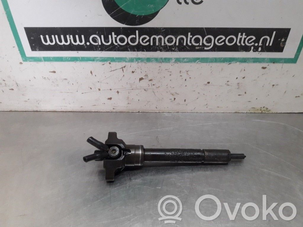 Fuel injector