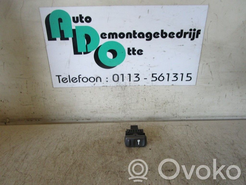 Volvo S40, V40 Central locking switch button 